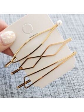 Geometric Hairpin Set